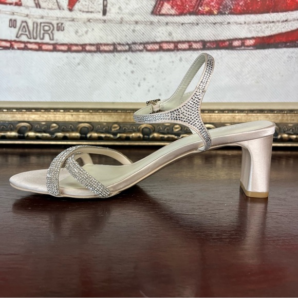 Oleg Cassini Lynda Champagne & Rhinestones Heel Sandal 7.5 David Bridal Wedding - Picture 7 of 8